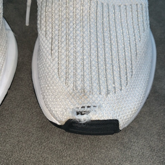 Adidas YOUTH swift run - Picture 6 of 7